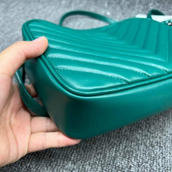 100% Authentic Yves Saint Laurent Camera Crossbody Bag - Picture 6 of 13